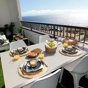 luxury-flat-to-the-atlantic-ocean.adeje-hotels.com/